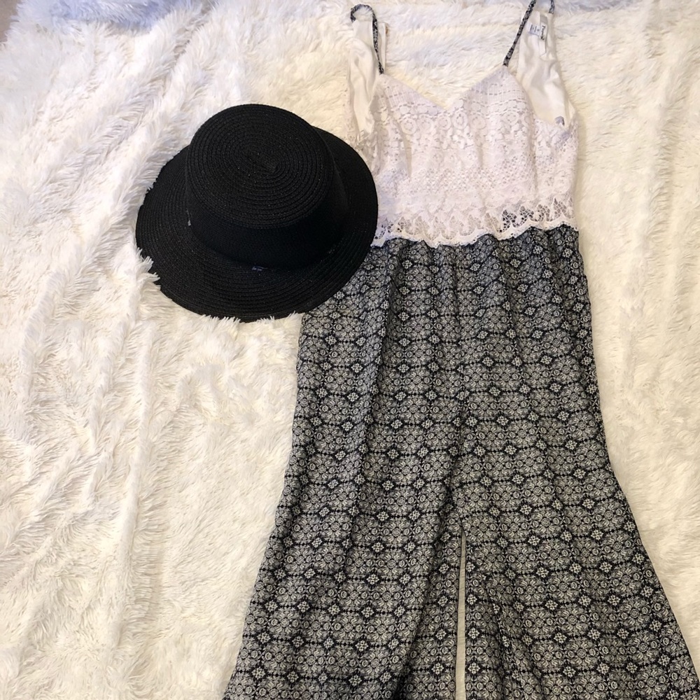 Sleeveless jumpsuit